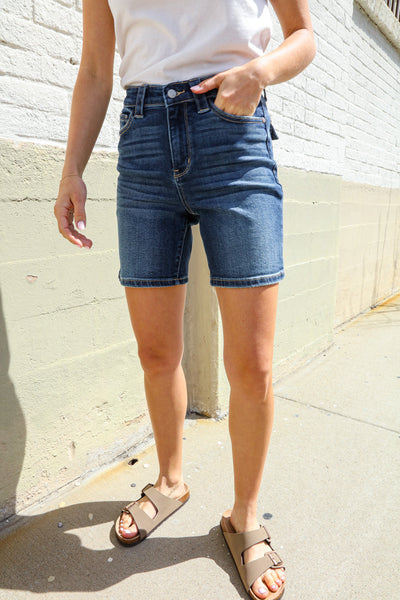 Judy Blue Dark Wash Midrise Back Flap Pocket Denim Shorts