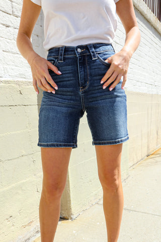 Judy Blue Dark Wash Midrise Back Flap Pocket Denim Shorts